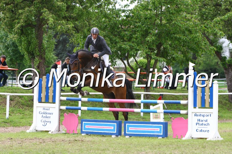 005M6548_JPs Calvaro_Springpferde L.JPG